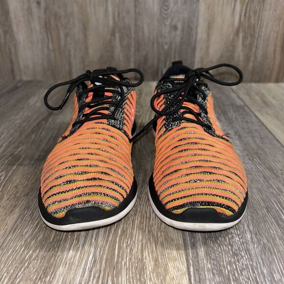 Nike Womens US Size 6.5 Roshe Two Flyknit 844929-005 Black Orange Sneaker Shoes - Picture 3 of 11